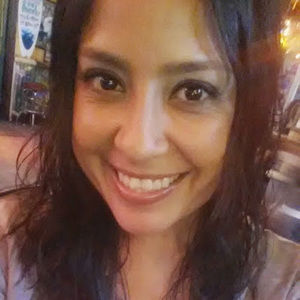 Meet your Posher, Raquel